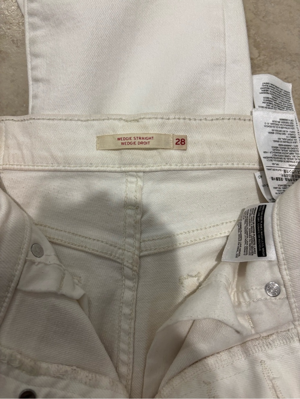 Levi's White Skinny Women's Jeans - Signature Back Pocket - Picture 3 of 3